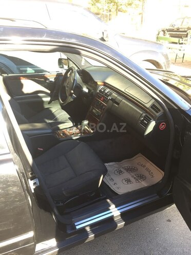 Mercedes E 240 1999, 406,000 km - 2.4 l - Bakı