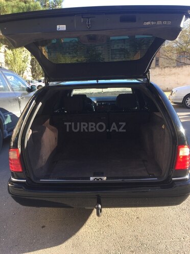 Mercedes E 240 1999, 406,000 km - 2.4 l - Bakı