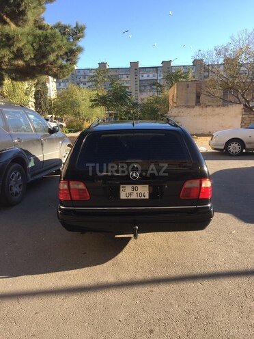 Mercedes E 240 1999, 406,000 km - 2.4 l - Bakı