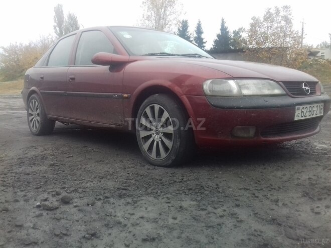 Opel Vectra 1995, 3,240,000 km - 1.6 л - Zaqatala