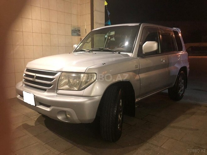 Mitsubishi Pajero io 2003, 246,000 km - 2.0 l - Bakı