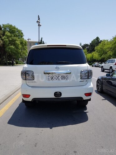 Nissan Patrol 2011, 99,000 km - 5.6 l - Bakı