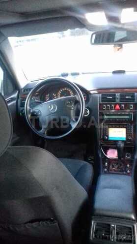 Mercedes E 240 2000, 230,000 km - 2.4 l - Bakı