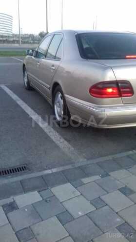 Mercedes E 240 2000, 230,000 km - 2.4 l - Bakı