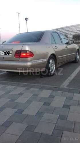 Mercedes E 240 2000, 230,000 km - 2.4 l - Bakı