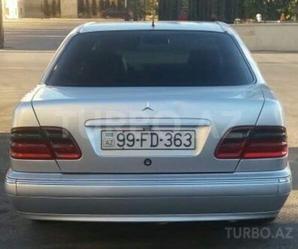 Mercedes E 220 1999, 527,000 km - 2.2 л - Bakı