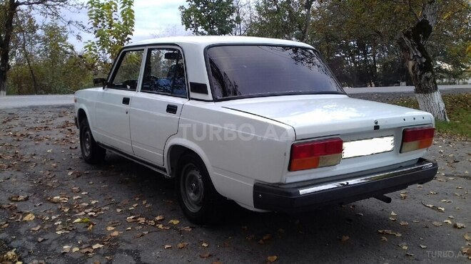 LADA (VAZ) 2107 2005, 78,000 km - 1.6 l - Qax