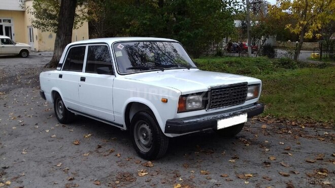 LADA (VAZ) 2107 2005, 78,000 km - 1.6 l - Qax