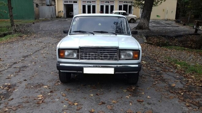 LADA (VAZ) 2107 2005, 78,000 km - 1.6 l - Qax