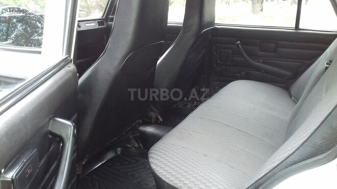LADA (VAZ) 2107 2005, 78,000 km - 1.6 l - Qax