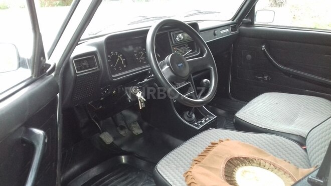 LADA (VAZ) 2107 2005, 78,000 km - 1.6 l - Qax