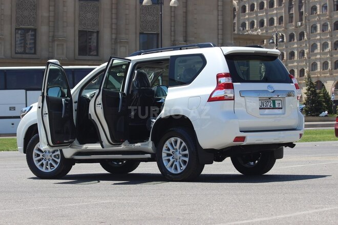 Toyota Prado 2017, 7,990 km - 4.0 л - Bakı