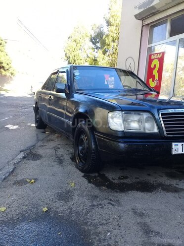 Mercedes E 230 1987, 280,000 km - 2.3 l - Bakı