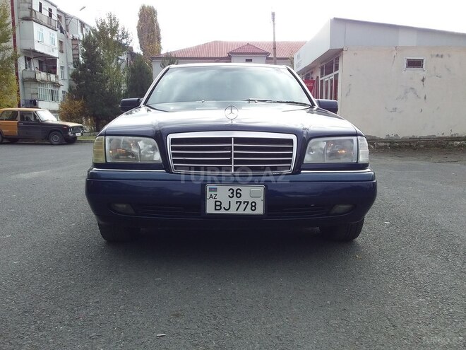 Mercedes C 280 1996, 302,000 km - 2.8 л - Qəbələ