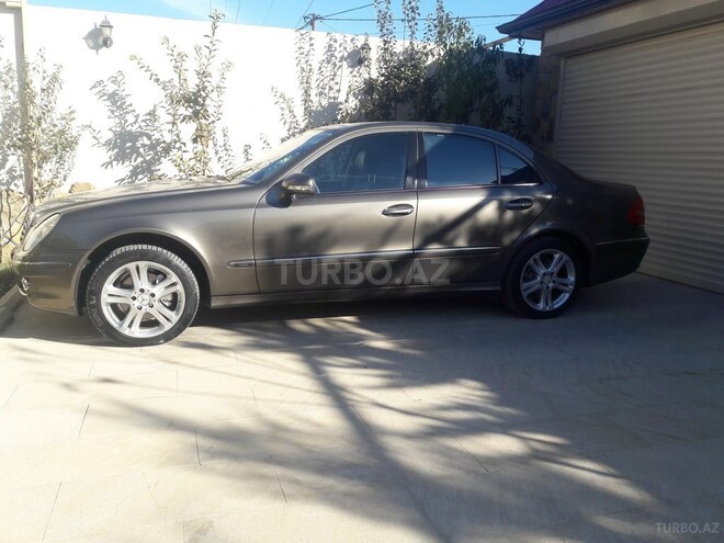 Mercedes E 220 2008, 253,000 km - 2.2 л - Bakı