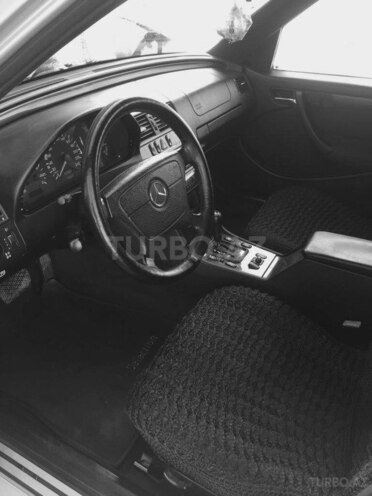 Mercedes C 200 2000, 194,000 km - 2.0 l - Bakı