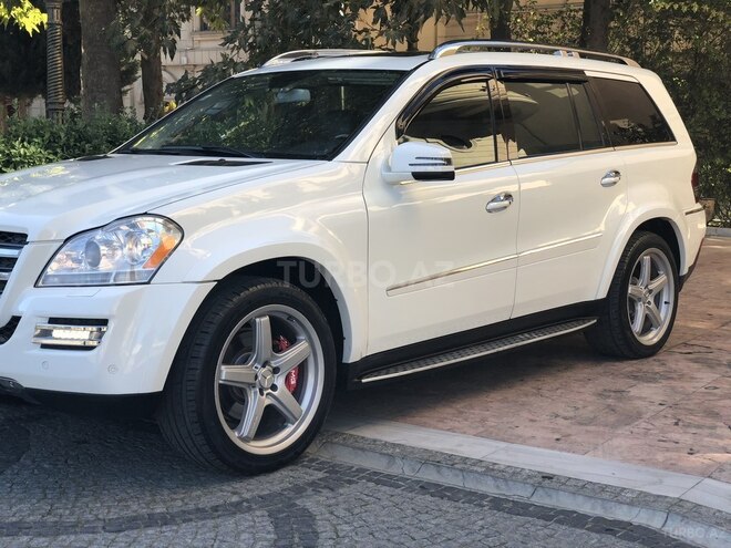 Mercedes GL 550 2008, 126,000 km - 5.5 l - Bakı