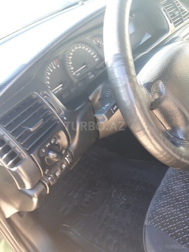 Opel Vectra 1996, 433,500 km - 2.0 л - Bakı