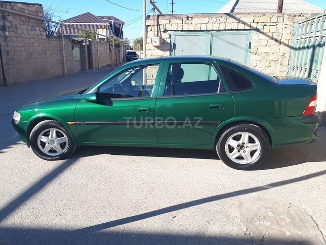 Opel Vectra 1996, 433,500 km - 2.0 л - Bakı
