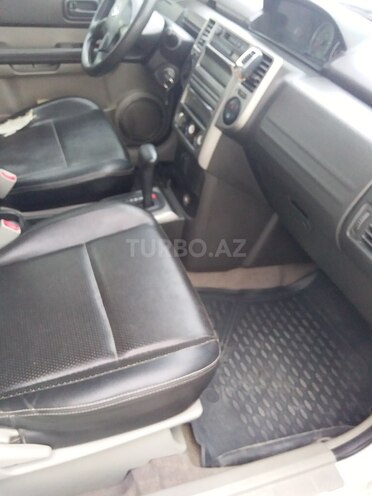 Nissan X-Trail 2011, 32,580 km - 0.3 l - Salyan