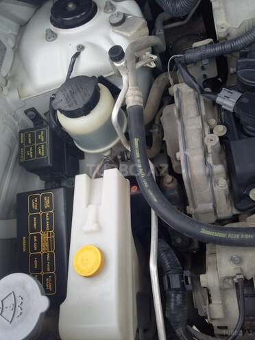 Nissan X-Trail 2011, 32,580 km - 0.3 l - Salyan