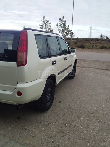 Nissan X-Trail 2011, 32,580 km - 0.3 l - Salyan