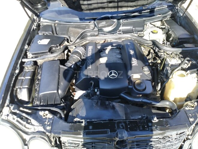 Mercedes E 320 1998, 240,000 km - 3.2 л - Bakı