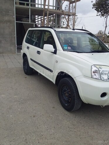 Nissan X-Trail 2011, 32,580 km - 0.3 l - Salyan