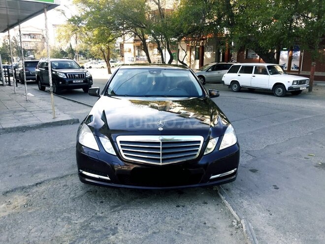 Mercedes E 250 2012, 160,000 km - 2.5 l - Bakı