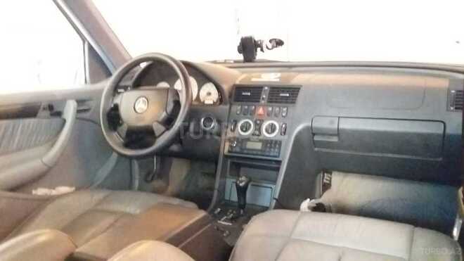 Mercedes C 230 1999, 179,000 km - 2.3 l - Bakı