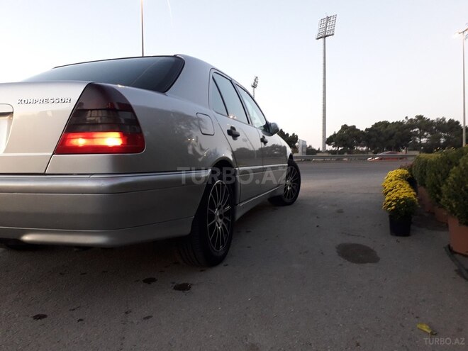 Mercedes C 230 1999, 179,000 km - 2.3 l - Bakı