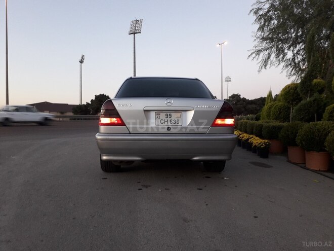 Mercedes C 230 1999, 179,000 km - 2.3 l - Bakı