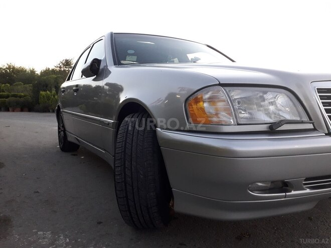 Mercedes C 230 1999, 179,000 km - 2.3 l - Bakı