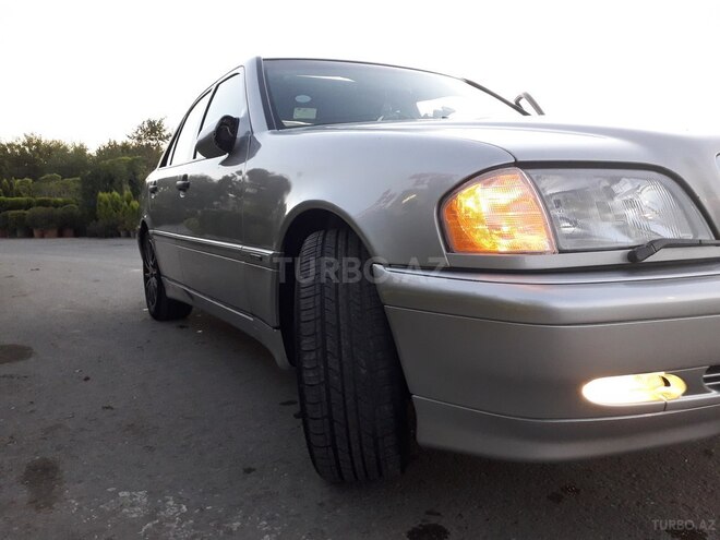 Mercedes C 230 1999, 179,000 km - 2.3 l - Bakı