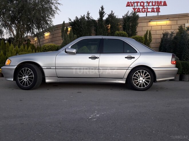Mercedes C 230 1999, 179,000 km - 2.3 l - Bakı