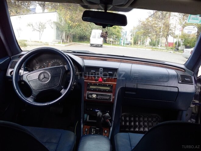 Mercedes C 280 1996, 302,000 km - 2.8 л - Qəbələ