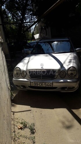 Mercedes E 200 2000, 300,000 km - 2.0 l - Masallı