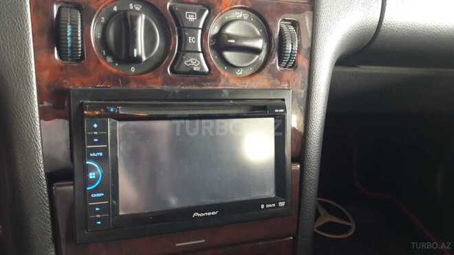 Mercedes E 200 2000, 300,000 km - 2.0 l - Masallı