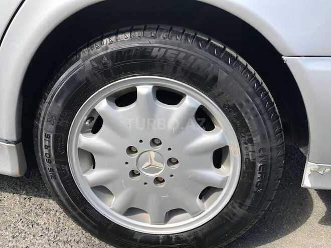 Mercedes E 200 2000, 300,000 km - 2.0 l - Masallı