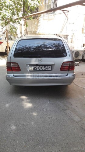 Mercedes E 200 2000, 300,000 km - 2.0 l - Masallı