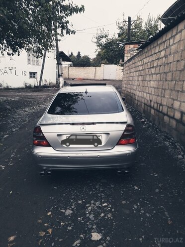 Mercedes E 240 2002, 204,000 km - 2.4 л - Gəncə