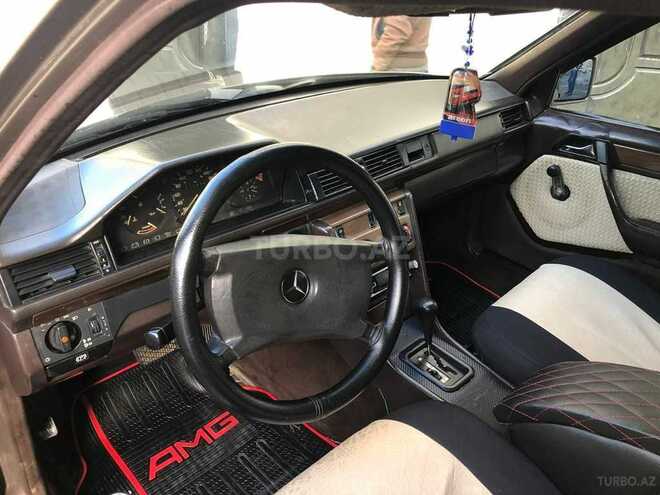 Mercedes E 200 1989, 350,000 km - 2.0 l - Bakı
