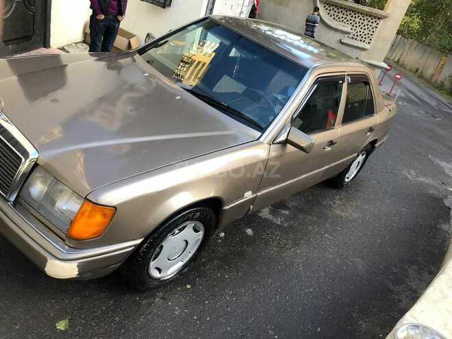 Mercedes E 200 1989, 350,000 km - 2.0 l - Bakı
