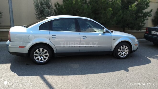 Volkswagen Passat 2003, 123,456 km - 0.2 l - Bakı