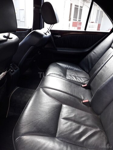 Mercedes E 240 1998, 340,000 km - 2.4 л - Bakı