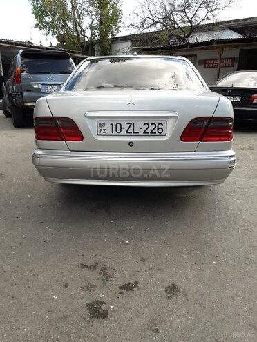 Mercedes E 240 1998, 340,000 km - 2.4 л - Bakı