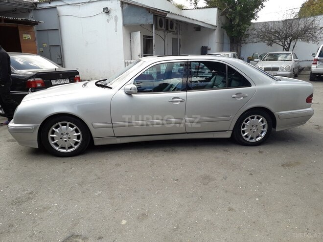 Mercedes E 240 1998, 340,000 km - 2.4 л - Bakı