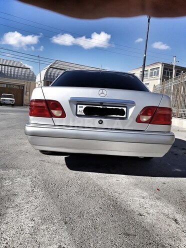 Mercedes E 230 1995, 357,000 km - 2.3 l - Bakı