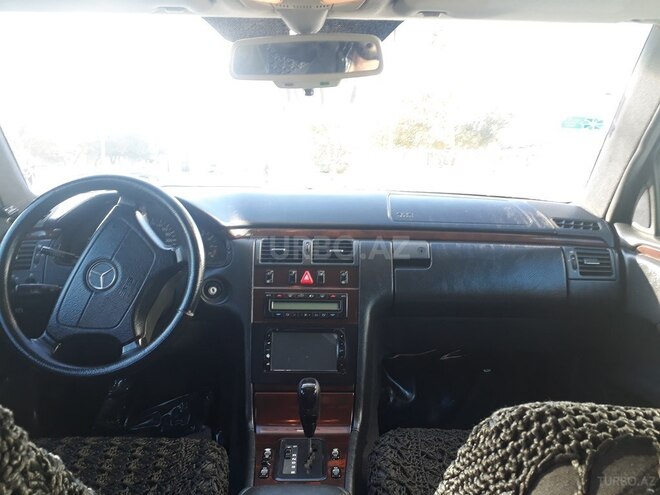 Mercedes E 230 1995, 357,000 km - 2.3 l - Bakı