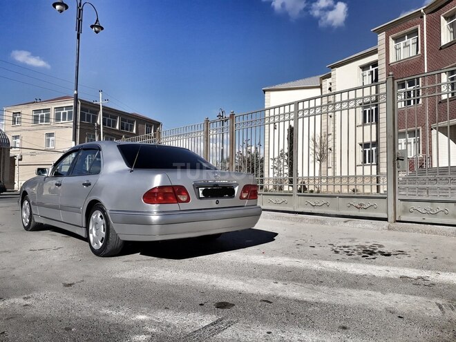 Mercedes E 230 1995, 357,000 km - 2.3 l - Bakı